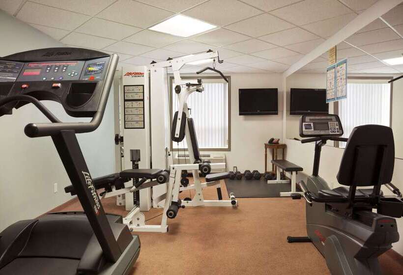 מוטל Super 8 By Wyndham Whitecourt