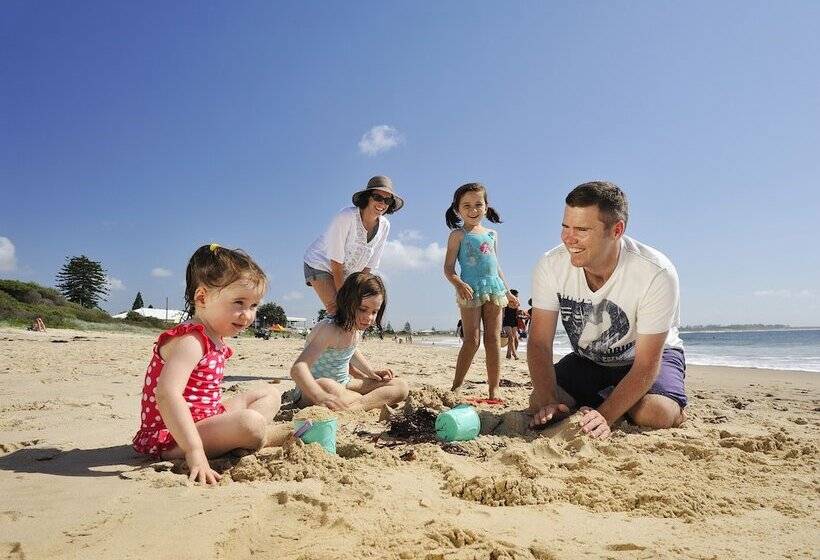 فندق Nrma Stockton Beach Holiday Park