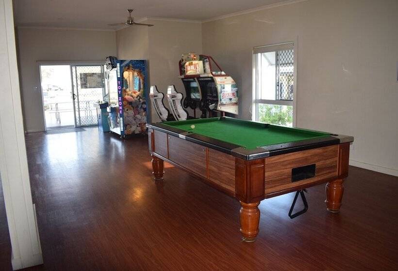 فندق Nrma Stockton Beach Holiday Park