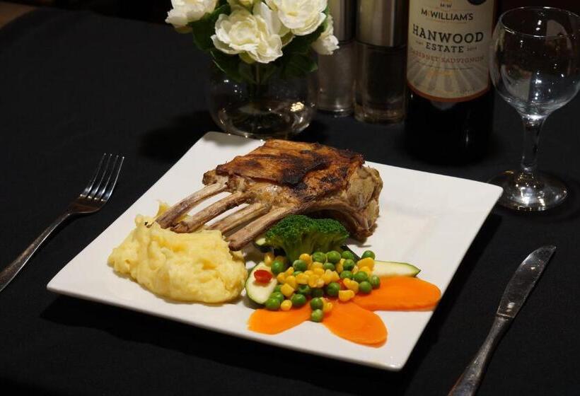 モーテル Colonial Motor Inn