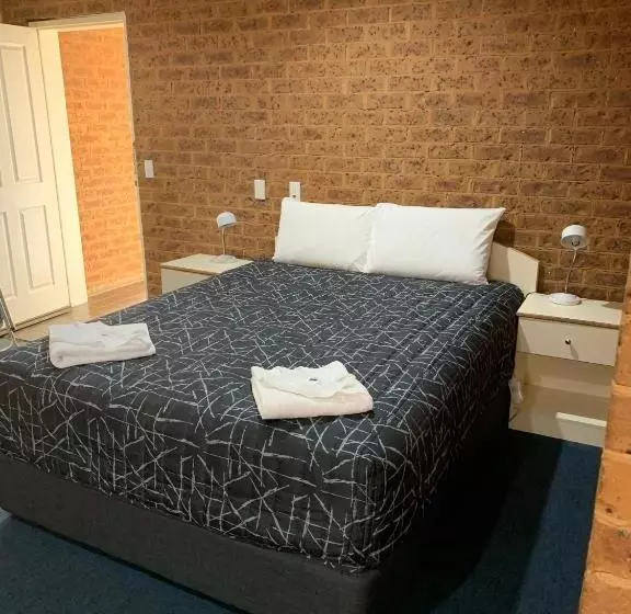 Motelli Colonial Motor Inn