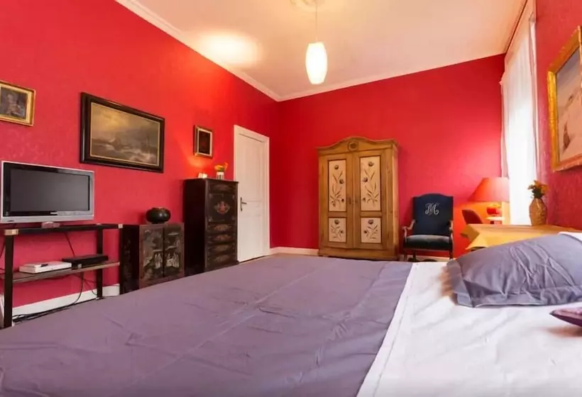 ベッドアンドブレックファースト Chambres Privatives Chez L Habitant