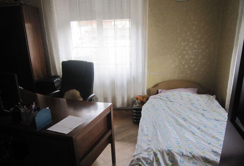 住宿加早餐  Chambres Privatives Chez L Habitant