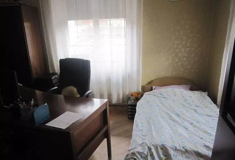 ベッドアンドブレックファースト Chambres Privatives Chez L Habitant