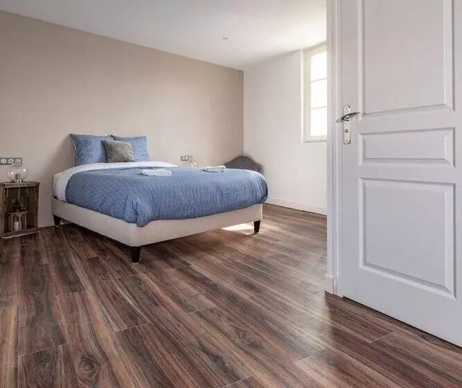 Aamiaismajoitus (B&B) L Auberge Du Croissant