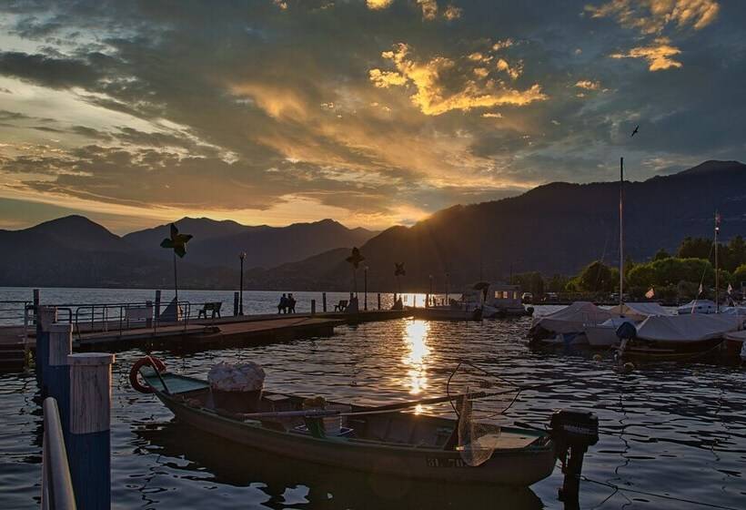 住宿加早餐 Tramonti E Lago