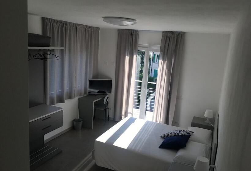 住宿加早餐 Tramonti E Lago