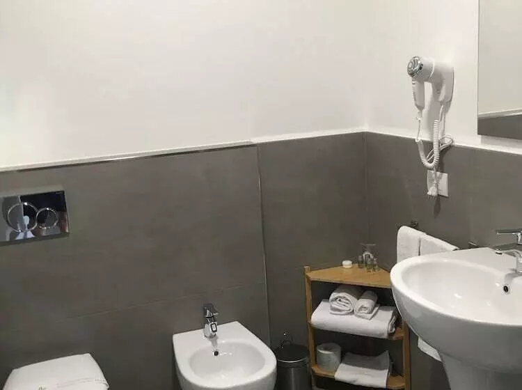 Aamiaismajoitus (B&B) Tramonti E Lago