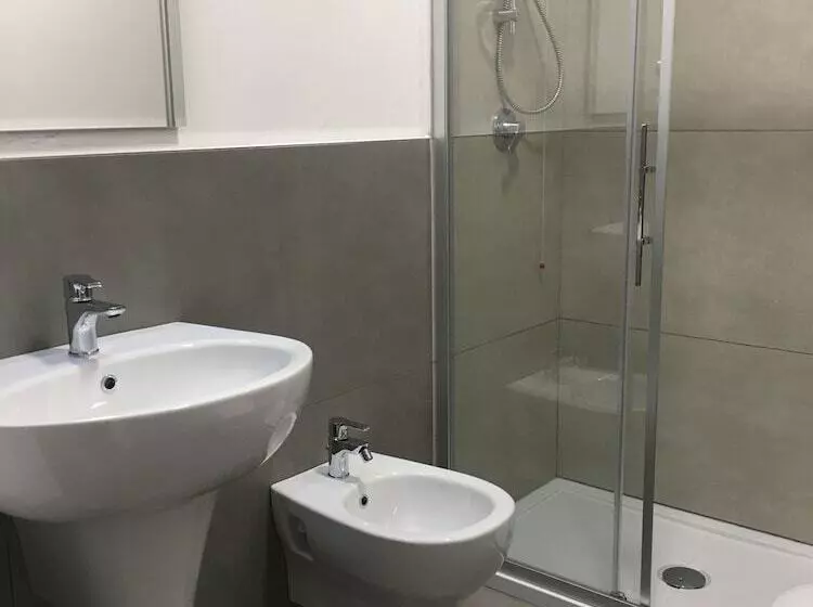 Aamiaismajoitus (B&B) Tramonti E Lago