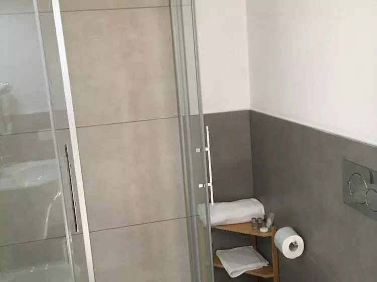 Aamiaismajoitus (B&B) Tramonti E Lago