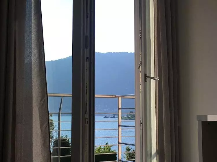 Aamiaismajoitus (B&B) Tramonti E Lago