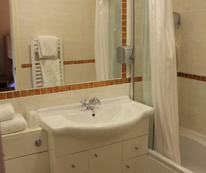 هتل Batch Country House