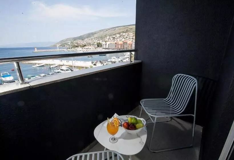 Boutique Hotel Bura 45n