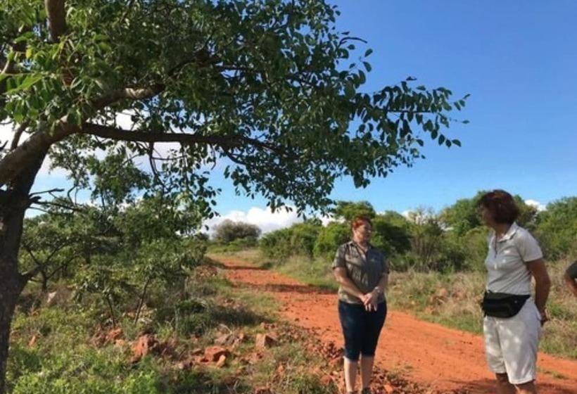 فندق Iketla Lodge