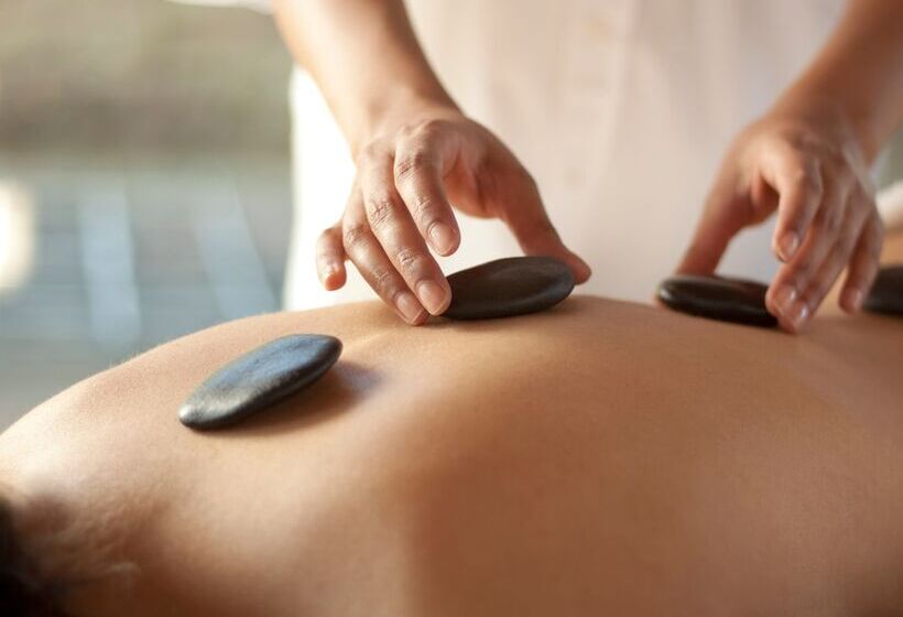 فندق Iketla Lodge