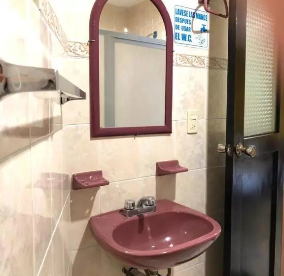 Hotelli San Pablo