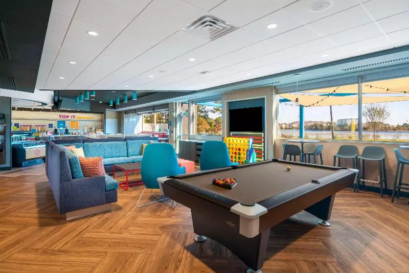 هتل Comfort Inn & Suites Savannah Airport