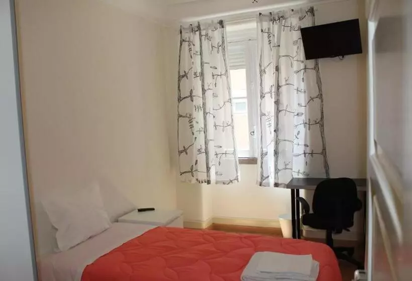 پانسیون Residence Metro Alameda