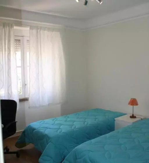 پانسیون Residence Metro Alameda