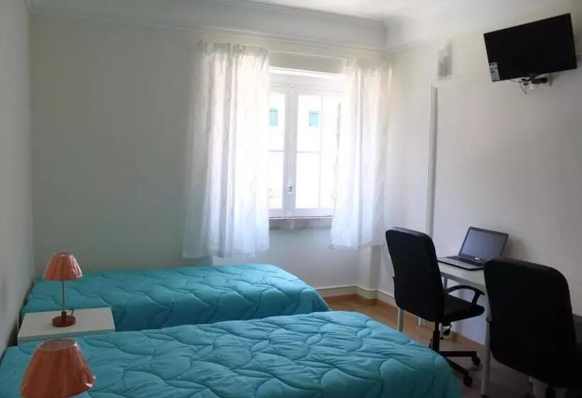 پانسیون Residence Metro Alameda