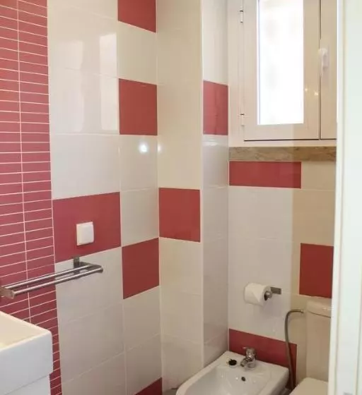 پانسیون Residence Metro Alameda