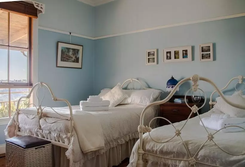 Aamiaismajoitus (B&B) Inspiring Views Artisan Homestead