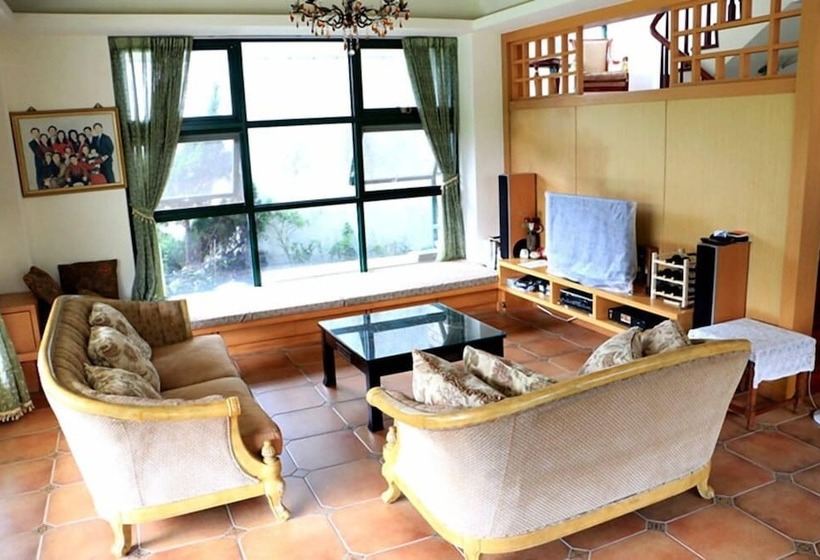 تختخواب و صبحانه Stay Spring