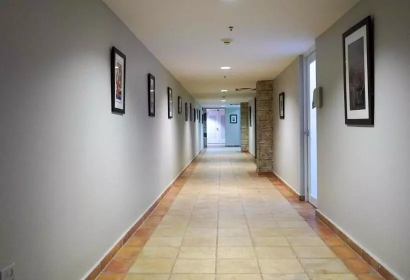 Costa Bahia Hotel Paseo Caribe