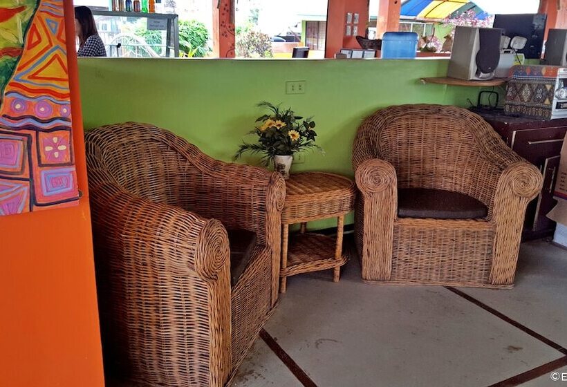 בית מלון כפרי Natuas Cabin