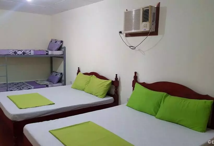 Hotelli Natuas Cabin