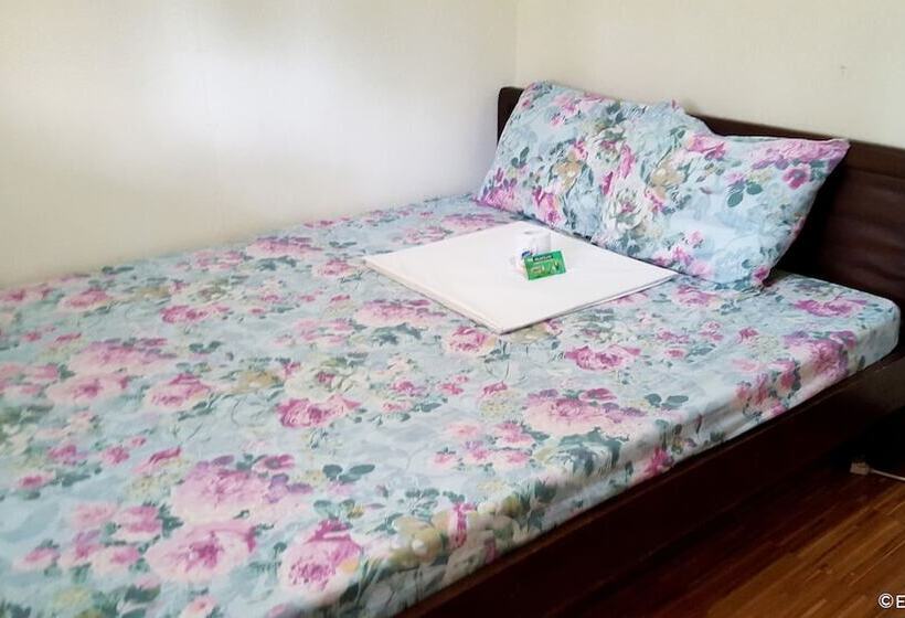 בית מלון כפרי Natuas Cabin