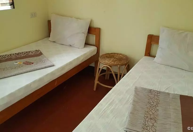 Hotelli Natuas Cabin