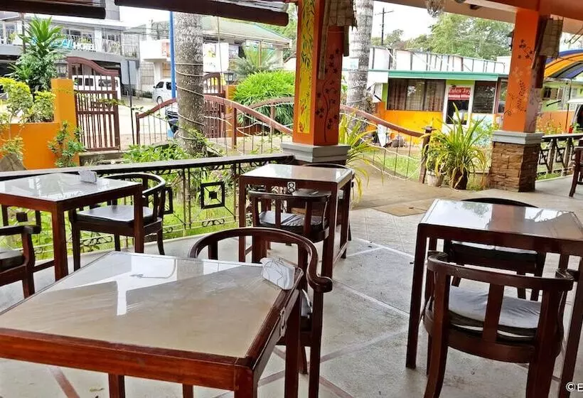 Hotelli Natuas Cabin