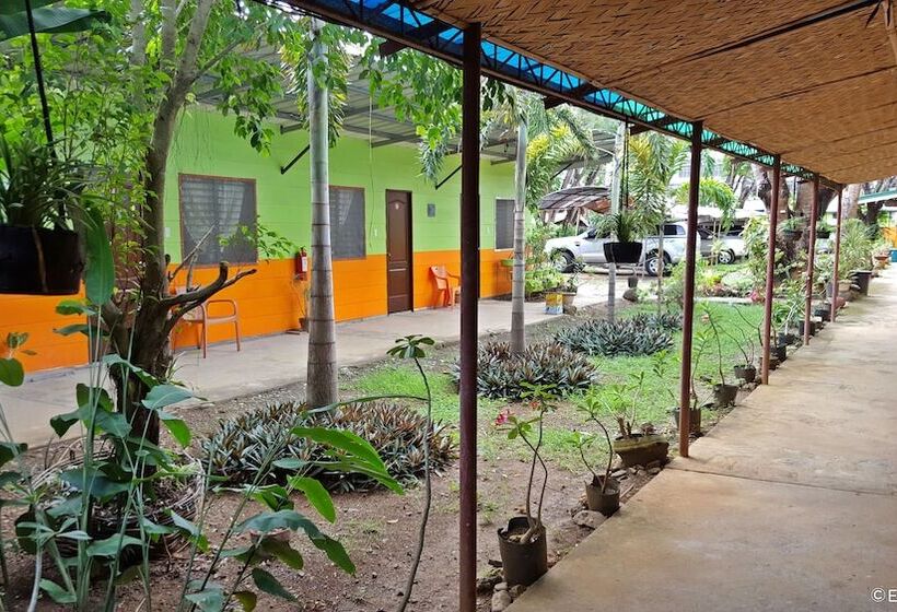 בית מלון כפרי Natuas Cabin