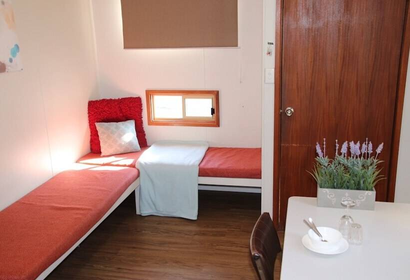 Отель Tasman Holiday Parks  Serpentine Falls