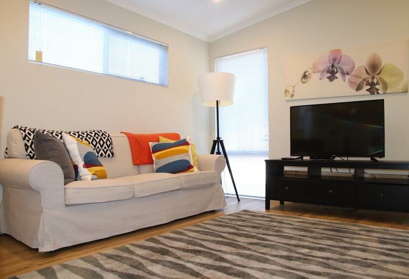 Отель Tasman Holiday Parks  Serpentine Falls