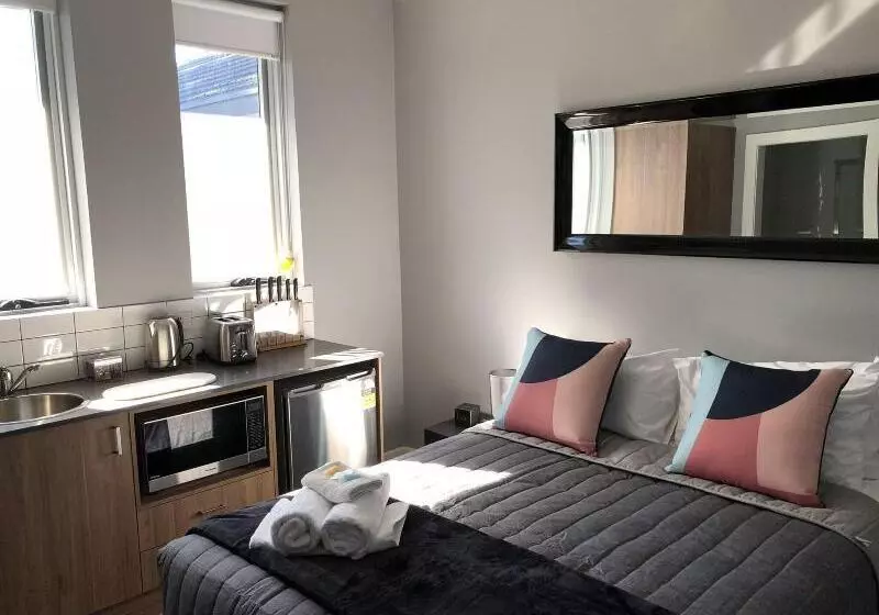 هتل The Mark Studios