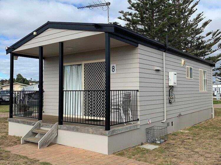 Moana Beach Tourist Park