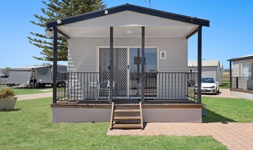 Moana Beach Tourist Park