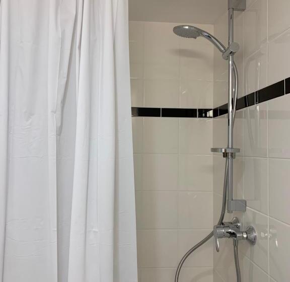 Moov Appart Hotel Clichy