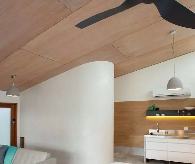 ペンション Studio 367