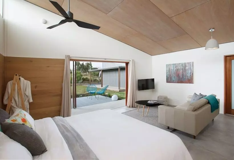 ペンション Studio 367