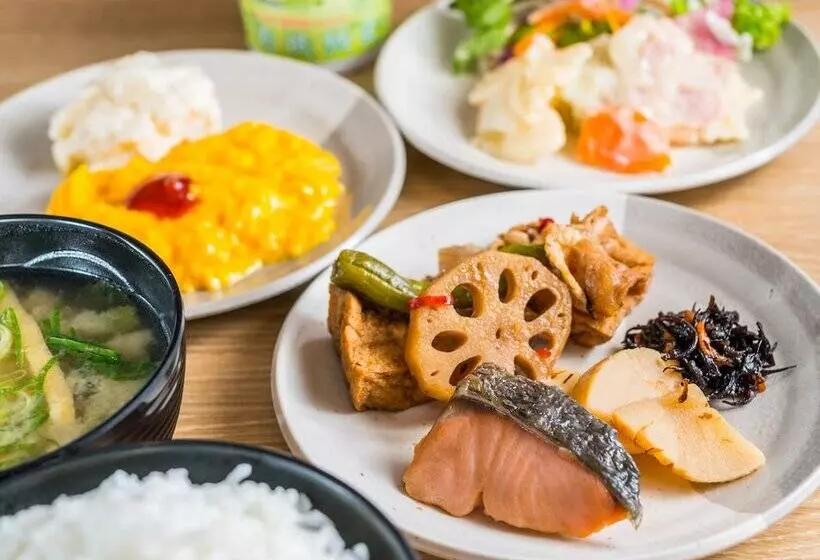 Super Hotel Subway Tanimachi 4 Chome Exit 6