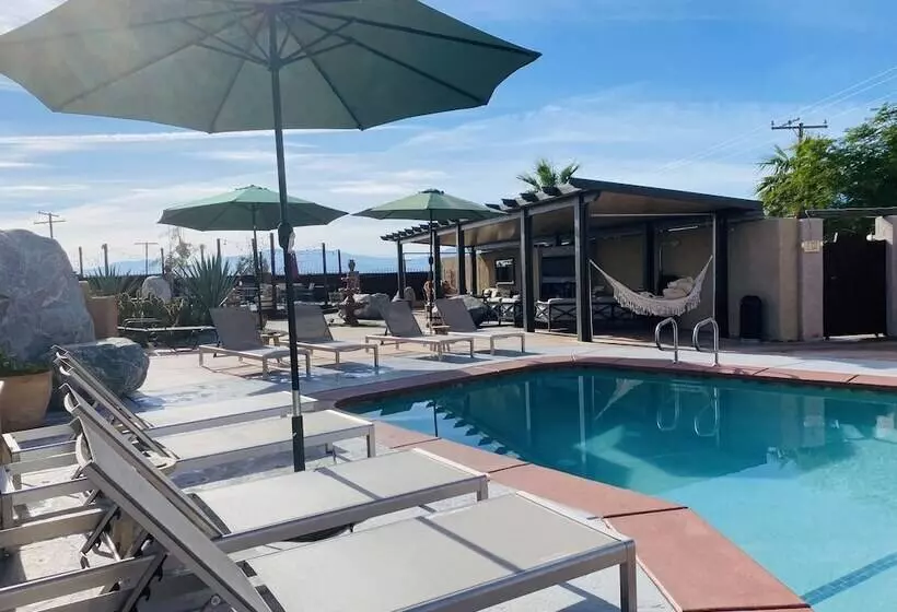 Hotelli Mi Kasa Hot Springs 420,adults Only, Clothing Optional