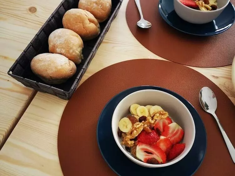 Majatalo Room In Guest Room   Luxury Room For 6   Guesthouse