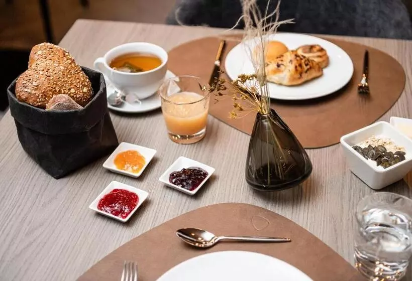 Surega   Idyllic Farmhouse