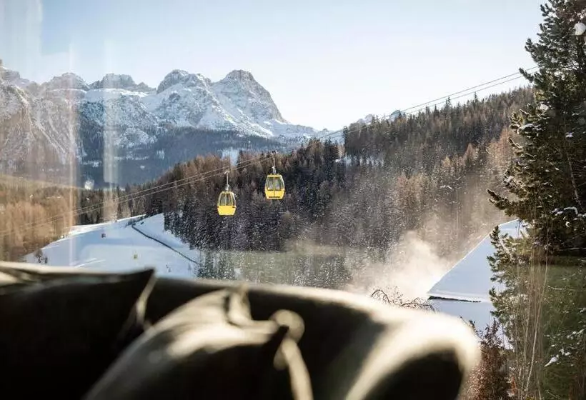 Surega   Idyllic Farmhouse