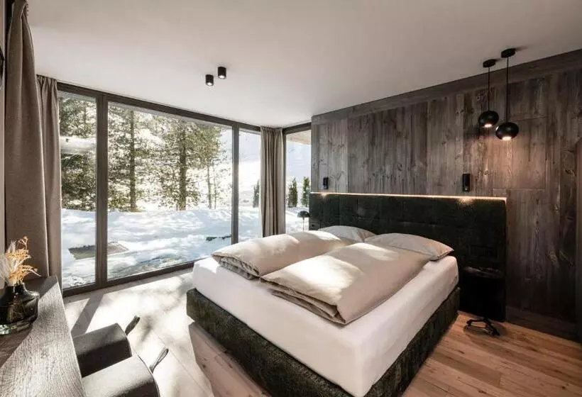 Surega   Idyllic Farmhouse