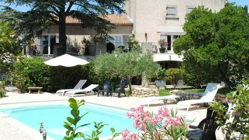 Aamiaismajoitus (B&B) Terre De Bacchus