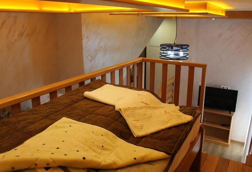 تختخواب و صبحانه Vila Madera Pribojska Banja